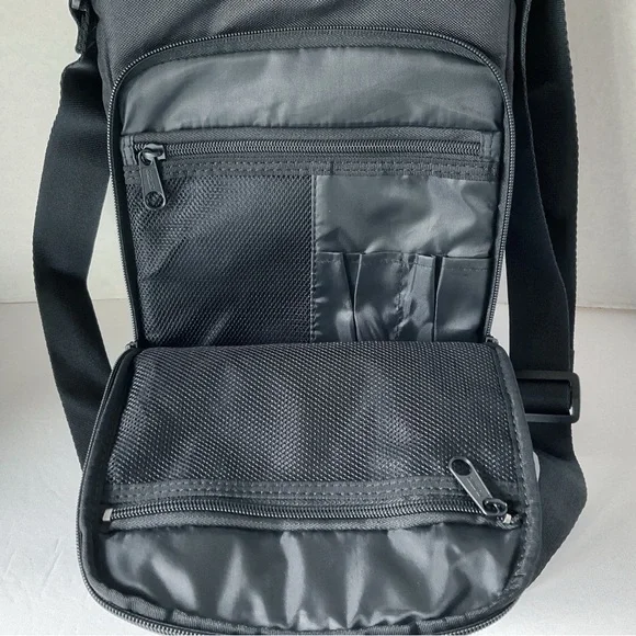 OGIO Module Sleeve Tablet Holder For IPad/Android NWT - Picture 9 of 13